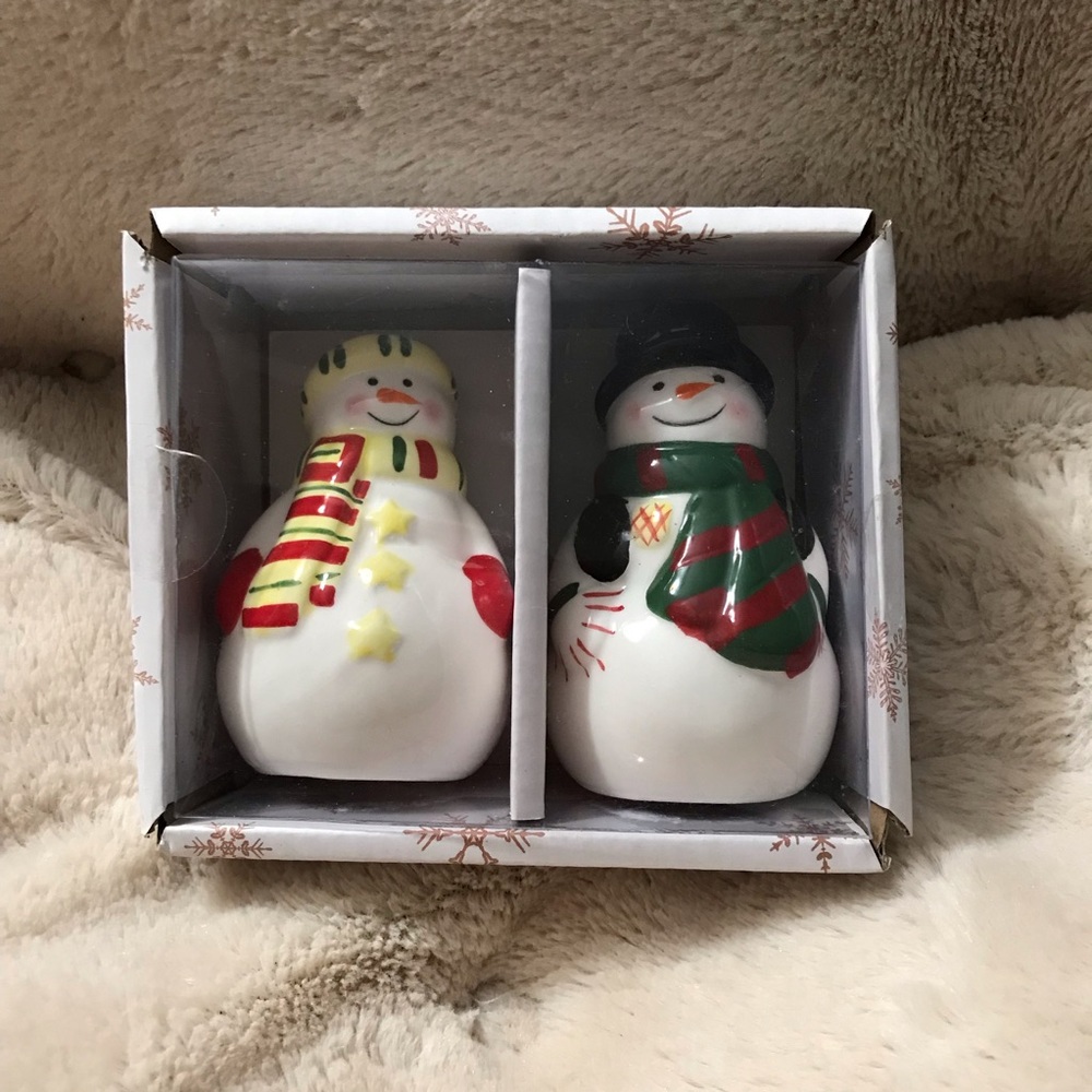 Snowman Pals Salt and Pepper Set